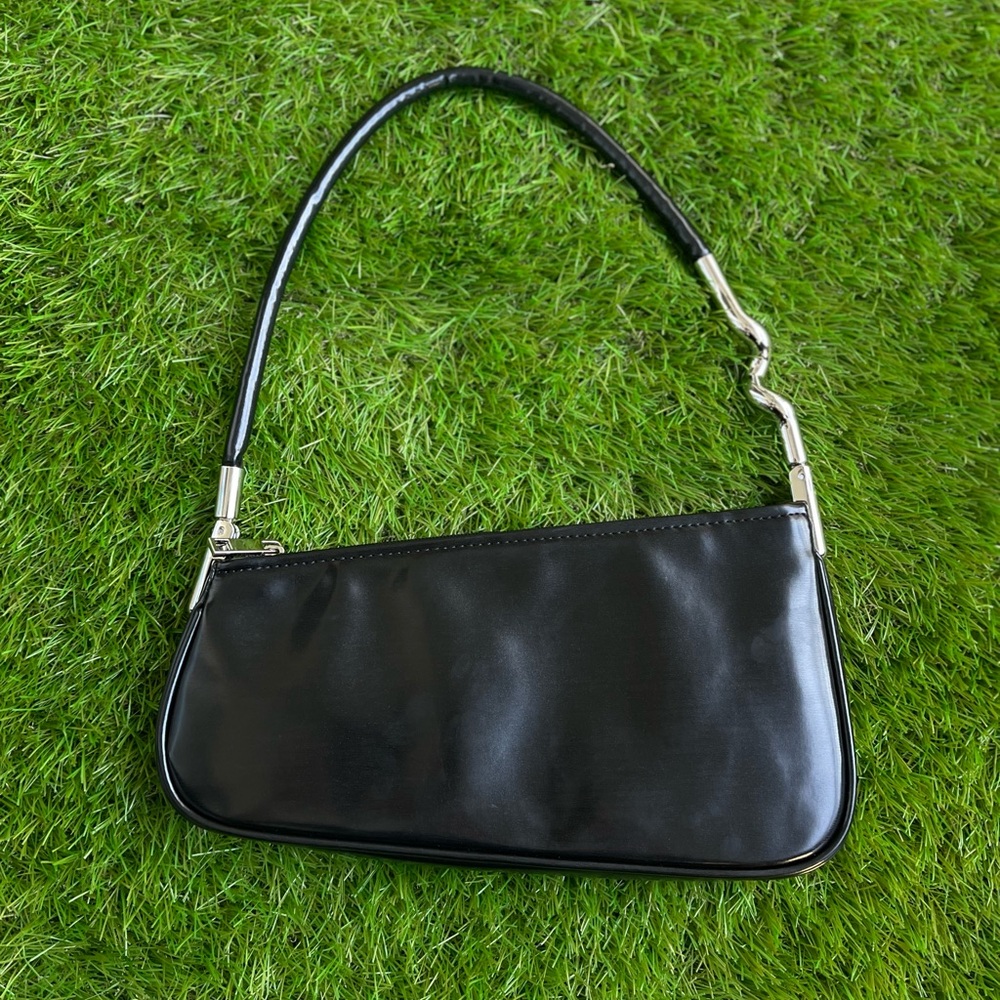 Elegant Black Shoulder Bag